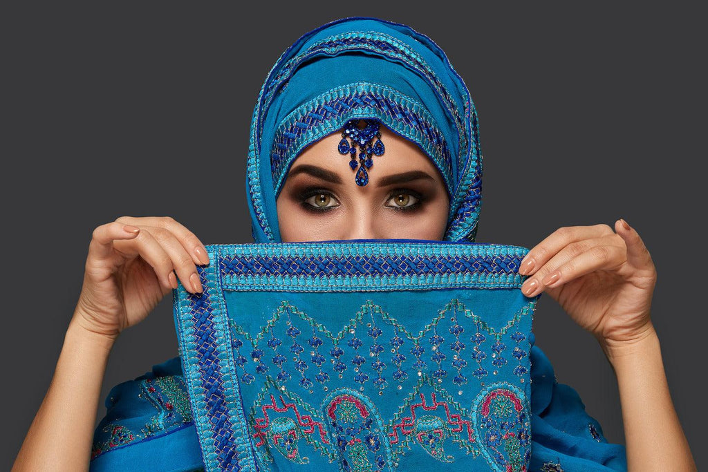 Foulard et culture : Significations et usages du foulard à travers le monde. - L'Atelier du Foulard