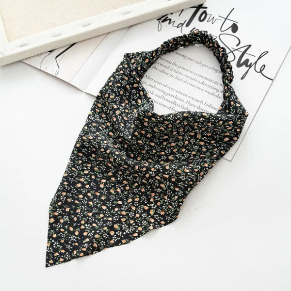 Bandana Femme Triangulaire avec Imprimé Floral - L'Atelier du Foulard