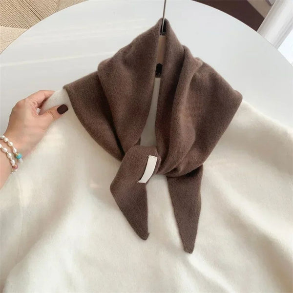 Écharpe femme en laine douce avec passant pratique - Écharpe - L'Atelier du Foulard