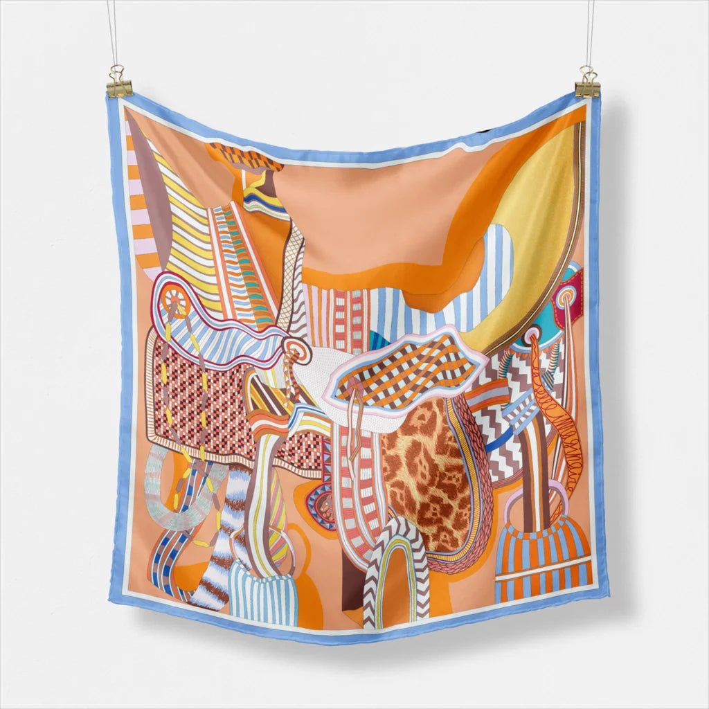 Foulard satiné imprimé orange et noir - Foulard - L'Atelier du Foulard