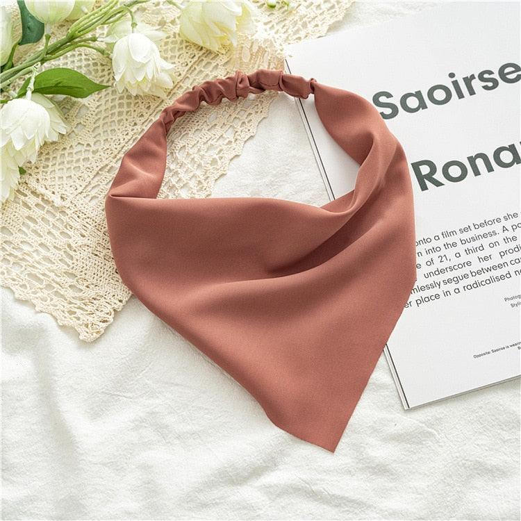 Bandeau type foulard bandana triangle - 14:366#light pink color;5:201232403 - L'Atelier du Foulard