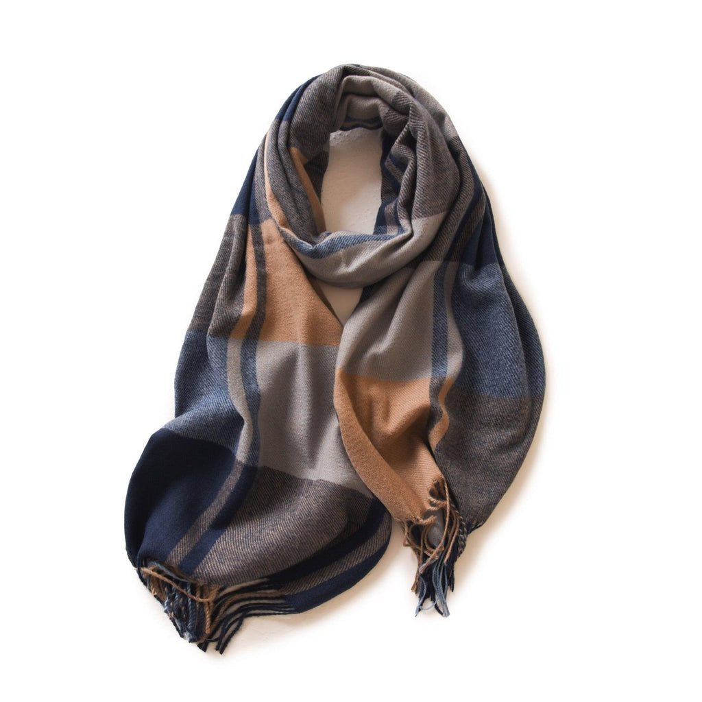 Écharpe frangée en motifs carreaux intemporels - 14:203322812#DFG-blue;5:200003528 - L'Atelier du Foulard