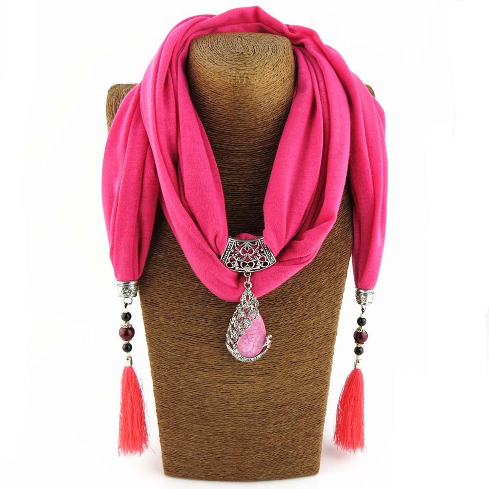 Foulard bijou chic avec pendentif - 14:193#2 - L'Atelier du Foulard